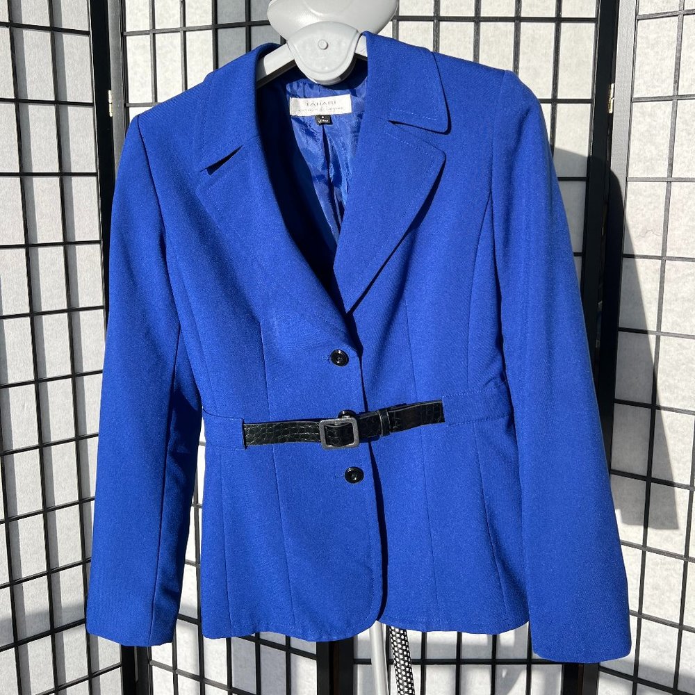 Tahari (Arthur S. Levine) Size 2  Women's Blue Belted Blazer